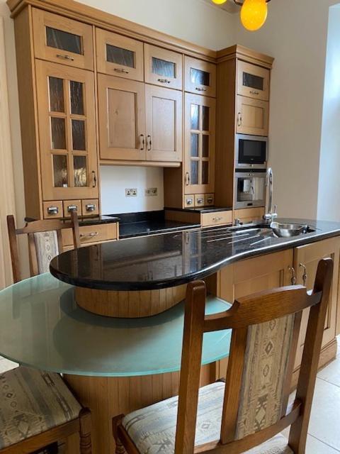 Antrim House Guest Rooms & Suites (Adults Only) Portrush Eksteriør bilde