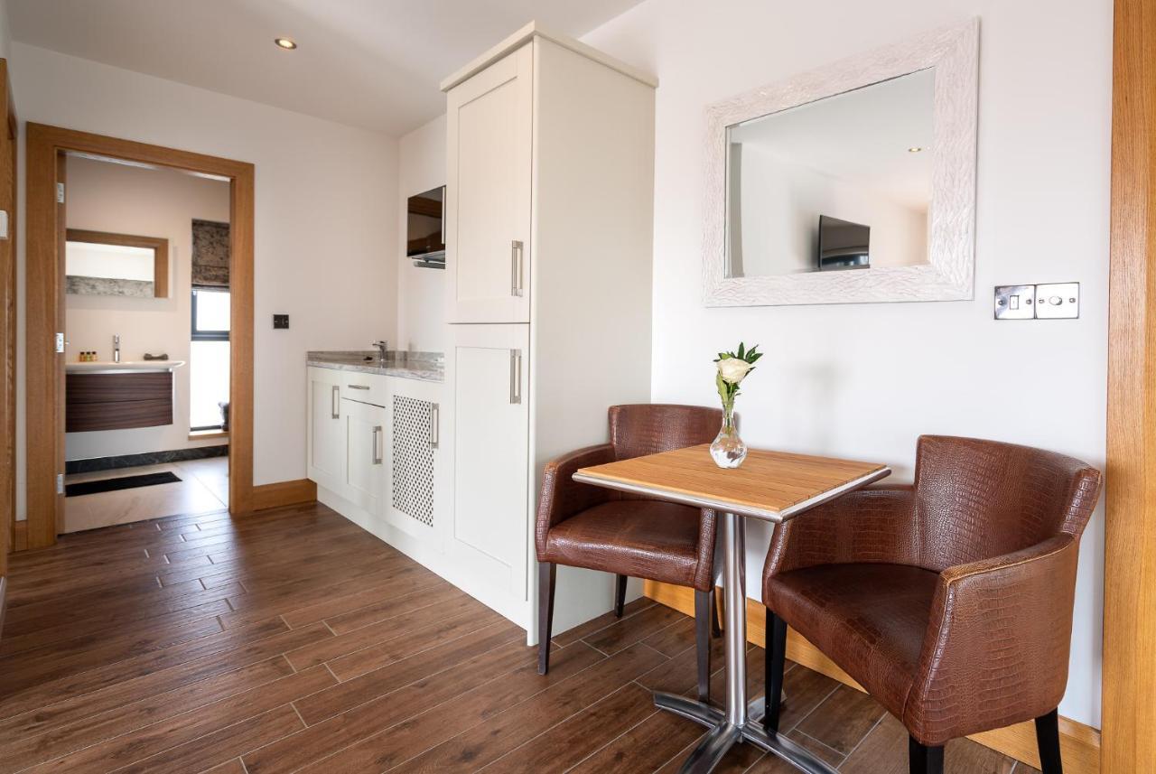 Antrim House Guest Rooms & Suites (Adults Only) Portrush Eksteriør bilde