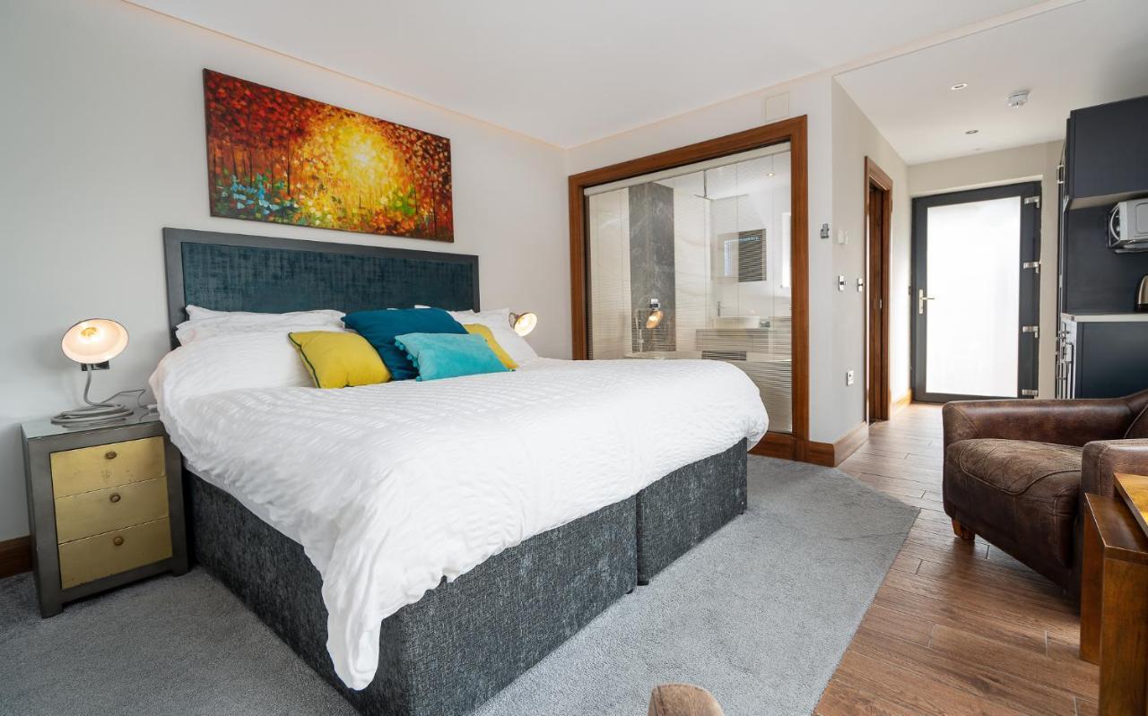 Antrim House Guest Rooms & Suites (Adults Only) Portrush Eksteriør bilde