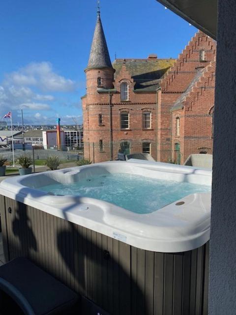 Antrim House Guest Rooms & Suites (Adults Only) Portrush Eksteriør bilde
