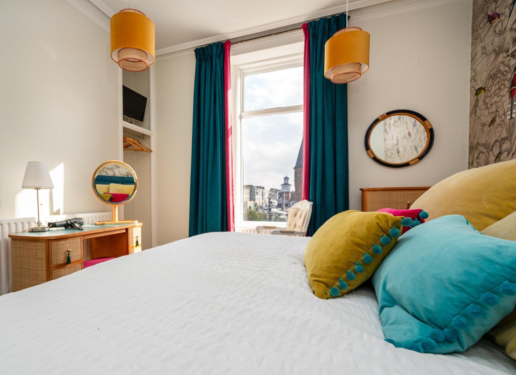 Antrim House Guest Rooms & Suites (Adults Only) Portrush Eksteriør bilde